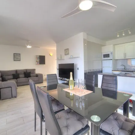 Ocean Hill - Ocean View, Terrace, Bbq, Wifi Ferienhaus *