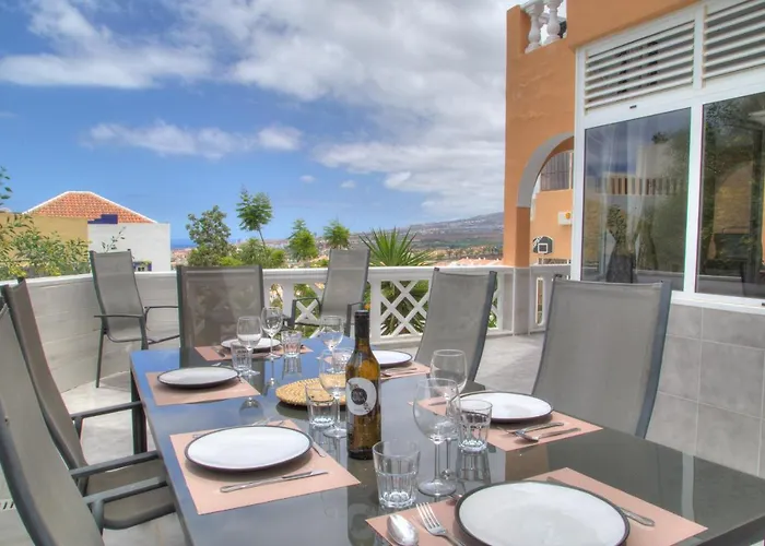 Ocean Hill - Ocean View, Terrace, Bbq, Wifi 펜션 아데제